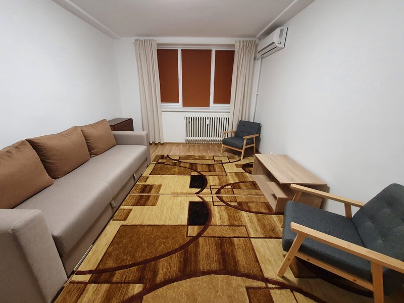Berceni, apartament 2 camere 45 mp, bloc reabilitat.