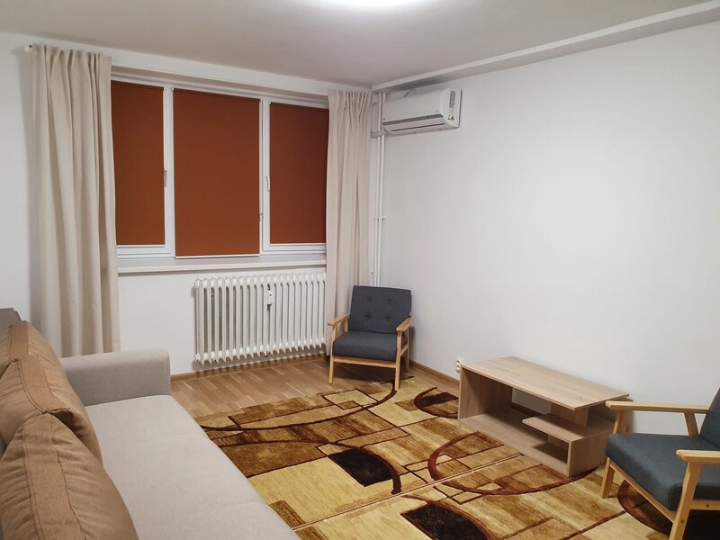 Berceni, apartament 2 camere 45 mp, bloc reabilitat.