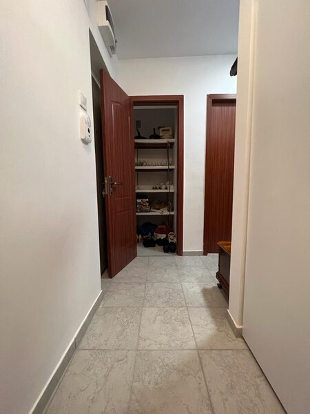 Berceni, apartament 2 camere 45 mp, bloc reabilitat.